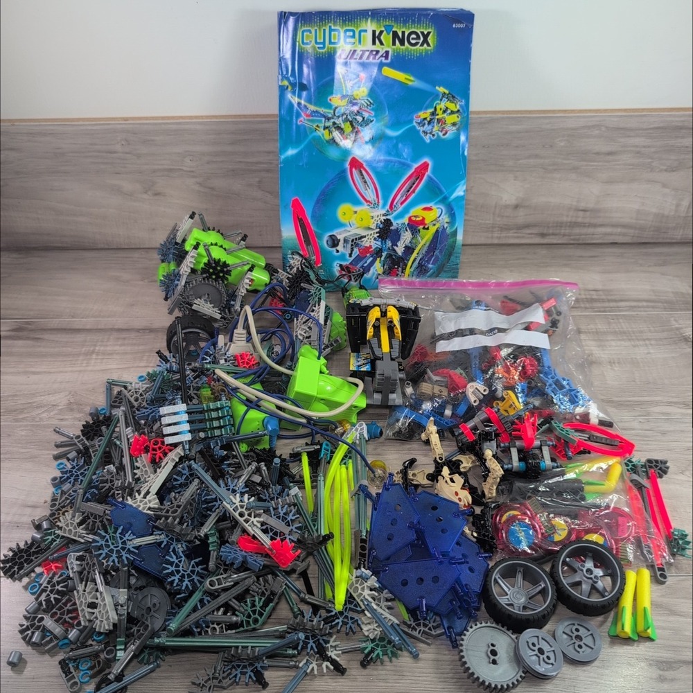Vintage Cyber K'nex Ultra 63007 Make 5 Cyber Robots ( Missing Parts)
